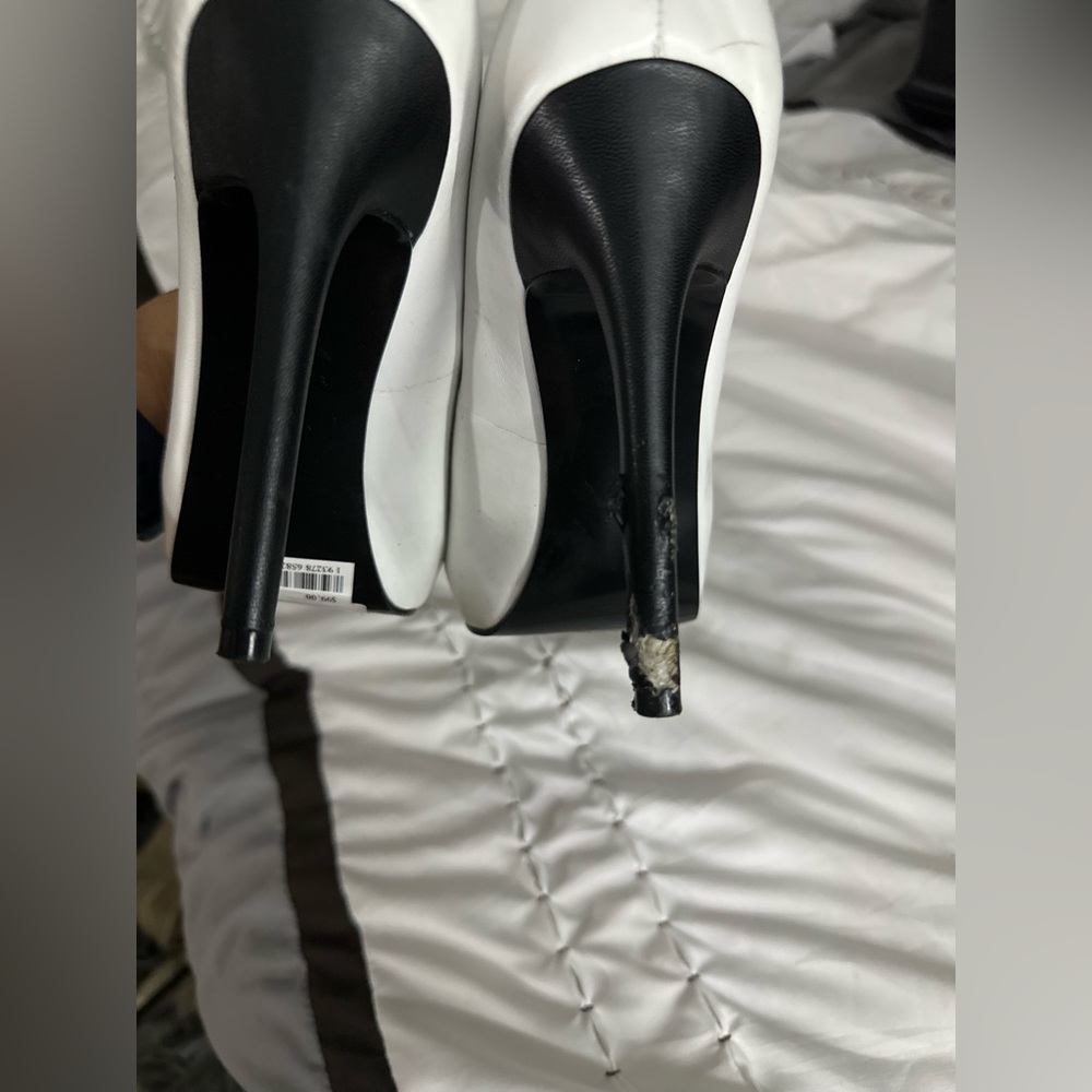 Guess open toe heels - Picture 3 of 4